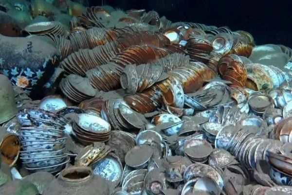 Harta Karun Berusia 500 Tahun Era Dinasti Ming Ditemukan di Laut China Selatan