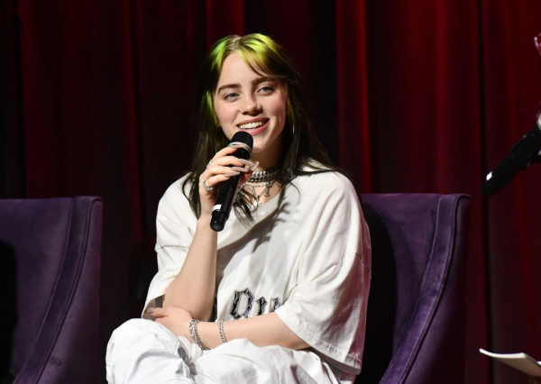 7 Artis Hollywood Ini Idap Sindrom Tourette, Lewis Capaldi Kambuh saat Konser