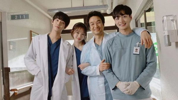 5 Drama Korea Ongoing Akhir Mei 2023 Paling Populer