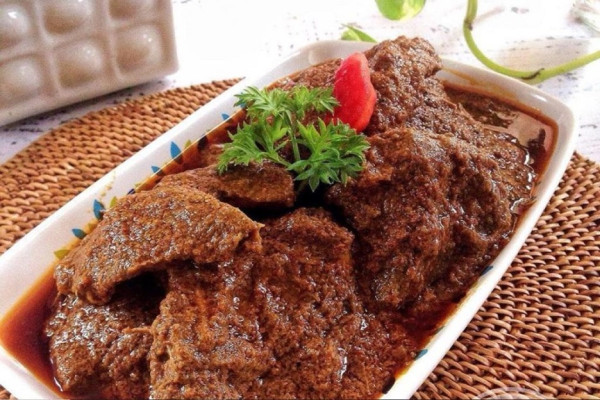 6 Fakta Unik Nasi Padang, Nomor 5 Porsi Lebih Banyak Jika Dibungkus