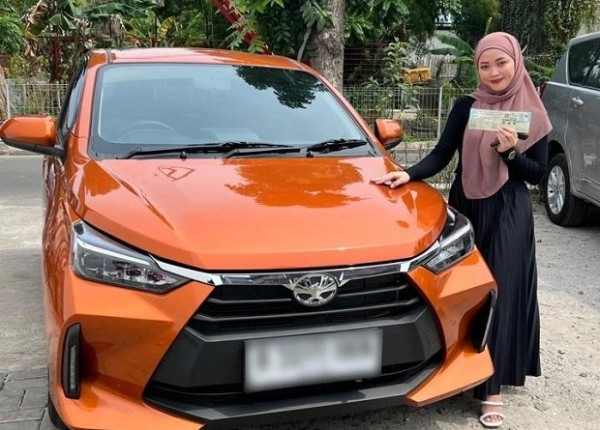 Hoki, Wanita Jakarta Ini Terima Mobil Agya Rp1 dari Flash Sale Rp1 Shopee