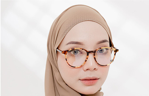 Rekomendasi Frame Kacamata Sesuai 5 Bentuk Wajah, Jangan Salah Pilih!