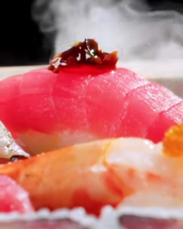 Signature Mixed Garden Sushi Platter di KITA Restaurant
