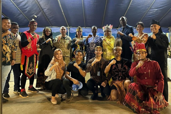 Satuan Formed Police Unit Indonesia Sabet Penghargaan dari SRSG