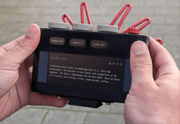 Tidak Punya Lensa, Kamera Ini Memotret Menggunakan GPS dan AI