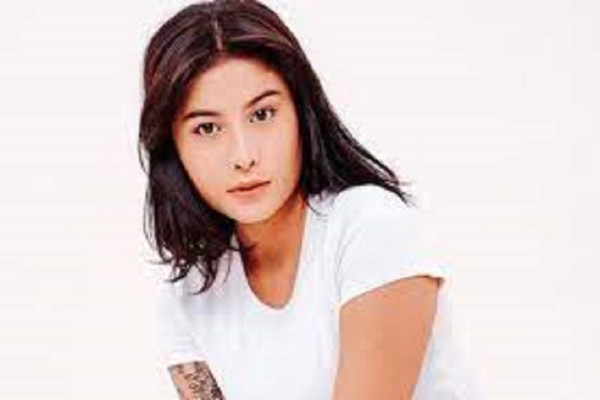 7 Artis Pacari Mantan Pasangan Sahabatnya, Arti Sesungguhnya Teman Makan Teman?