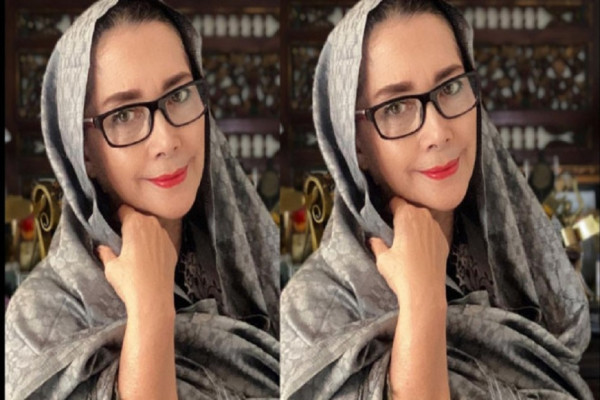 7 Potret Awet Muda Widyawati, Menolak Tua di Usia 72 Tahun