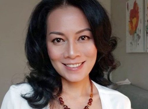 5 Artis Indonesia yang Rayakan Waisak, Roy Kiyoshi hingga Reza Arap