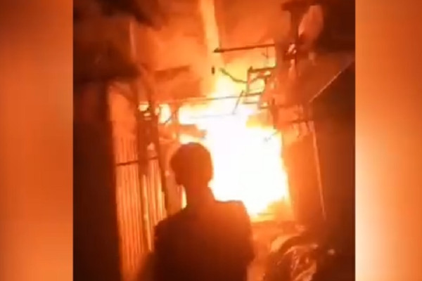 Pasar Tradisional di Banjarnegara Membara, Ratusan Kios Ludes Terbakar