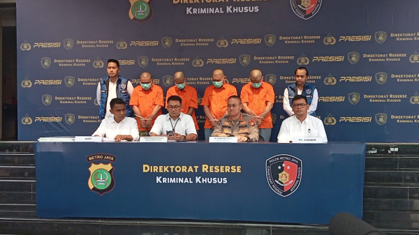 Penampakan 4 Tersangka Penipuan Jastip Tiket Coldplay, Begini Modusnya