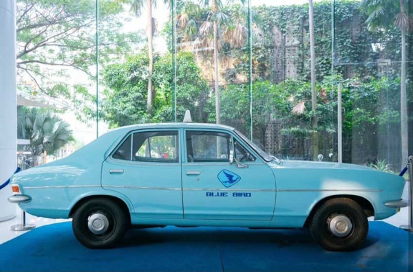 Sigit Djokosoetono Mengenang Holden Torana, Taksi Pertama Armada Blue Bird