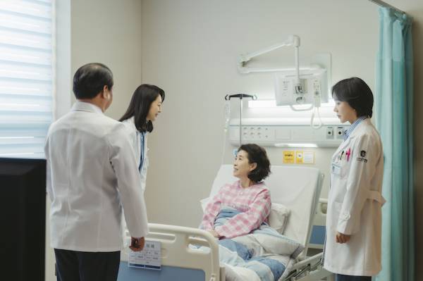 5 Perbandingan Drakor Doctor Cha dan Dr Romantic 3, Drama Medis yang Jauh Beda