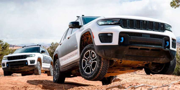 Jeep Kembangkan Teknologi Off-Road Otonom untuk Lintasi Medan Berat