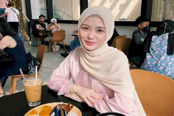 7 Artis Indonesia Keturunan Korea, Nomor 6 Bisa Berbahasa Jawa Medok