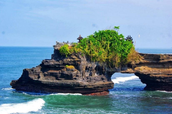 Liburan ke Bali, Jangan Lewatkan 7 Destinasi Wisata di Tanah Lot Berikut Ini