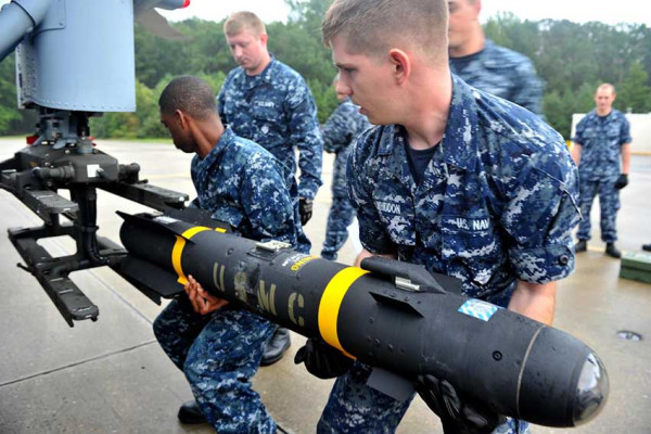 Spesifikasi Peluru Kendali AGM-114 Hellfire, Senjata Andalan Helikopter Pembunuh Tank