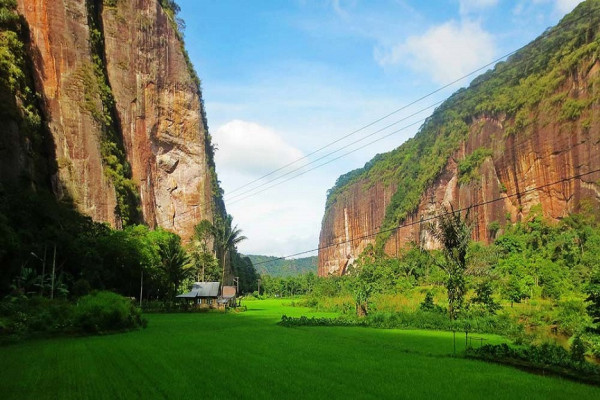 9 Tempat Wisata Indonesia yang Mirip Lokasi Syuting Drakor, Nomor 4 Serasa Nonton Itaewon Class