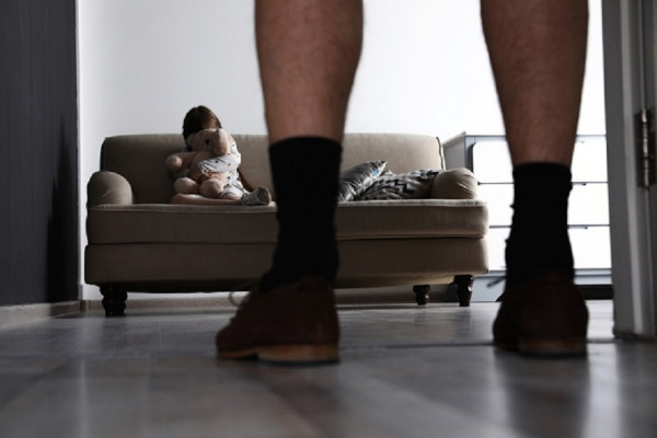 8 Jenis Penyimpangan Seksual yang Perlu Diketahui, Nomor 6 Terangsang saat Disakiti
