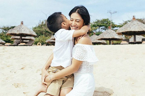 7 Artis yang Punya Anak Berkebutuhan Khusus dan Difabel, Nomor 6 Lebih dari Satu