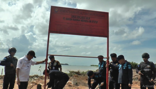 Menteri KKP Segel Gudang Ikan dan Lahan Reklamasi di Batam