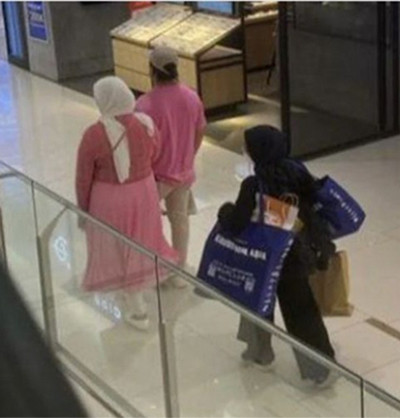 Heboh Foto Diduga Tasyi Athasyia Shoping dengan Suami di Mal, Semua Belanjaan Ditenteng Asisten Sendirian