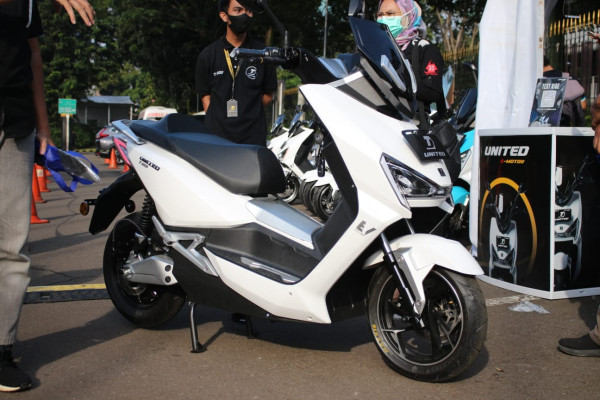 Gandeng Kalla Kars, Motor Listrik United E-Motor Siap Setrum Wilayah Indonesia Timur