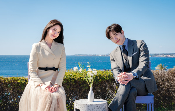 6 Drama Korea Romantis Berlatar di Hotel, Termasuk King the Land