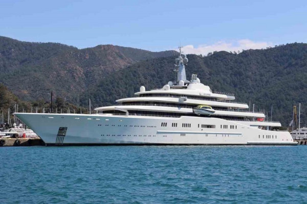 10 Kapal Pesiar Termahal di Dunia, Orang Kaya Malaysia Punya Seharga Rp72,9 Triliun Wow