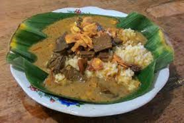 10 Makanan Khas Jawa Menggugah Selera, Garang Asem hingga Lontong Balap