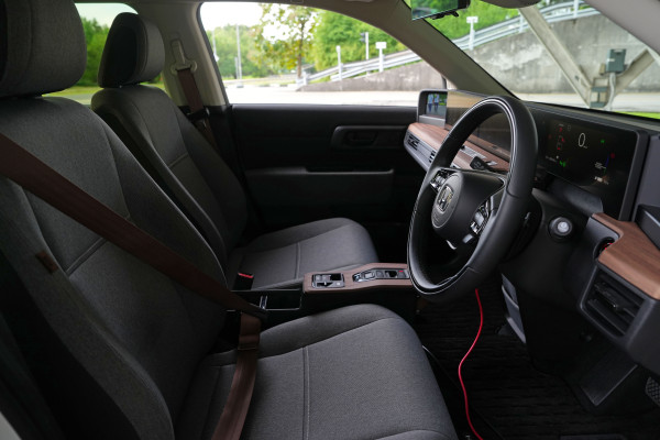 Tes Drive Honda e, Mobil Listrik Retro-Futuristik yang Punya Jiwa