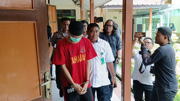 Tukul Pembacok Pelajar di Simpang Pomad Bogor Divonis 9 Tahun, Ayah Korban Histeris Tak Terima