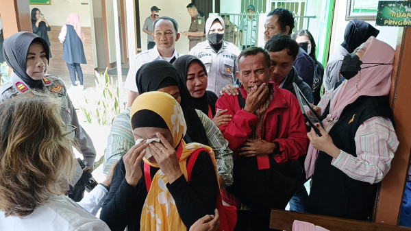 Tukul Pembacok Pelajar di Simpang Pomad Bogor Divonis 9 Tahun, Ayah Korban Histeris Tak Terima