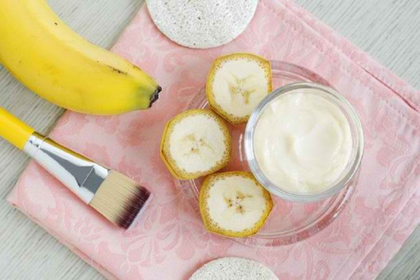8 Masker Alami untuk Kulit Berminyak, Bahan Mudah Didapat dan Dijamin Tokcer