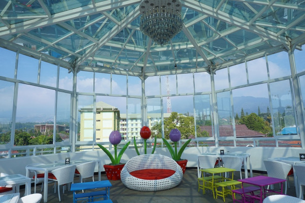 10 Tempat Wisata Puncak Bogor yang Seru untuk Liburan Keluarga, Nomor 5 Seperti di Jepang