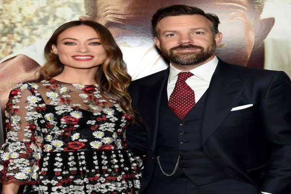 8 Artis Hollywood Memiliki Anak tapi Belum Nikah, Nomor 5 Hubungannya Putus Nyambung