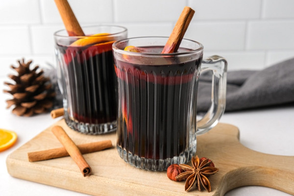 10 Minuman Khas Berbagai Negara, Indonesia Punya Es Cendol dan Es Kelapa