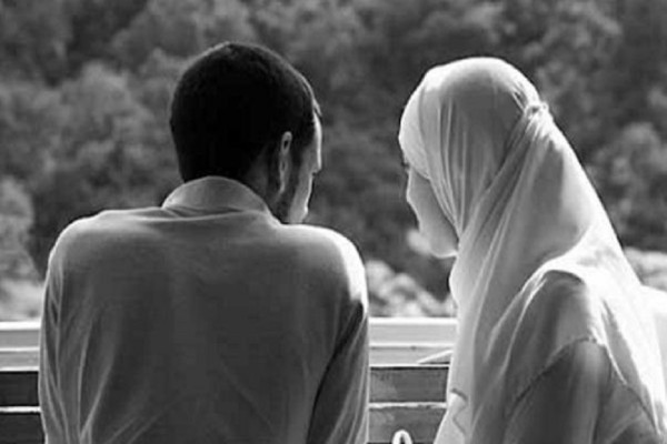 10 Hal Kecil yang Membuat Istri Bahagia, Jangan Pelit Pujian hingga Ingat Tanggal Lahirnya