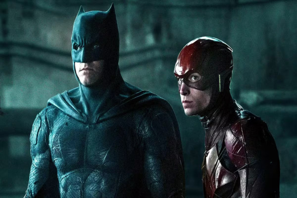 Ini 10 Perbedaan Karakter The Flash di Film dan Komik DC