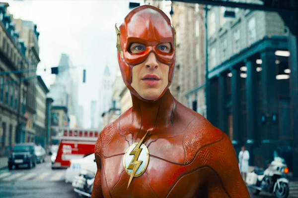 Ini 10 Perbedaan Karakter The Flash di Film dan Komik DC