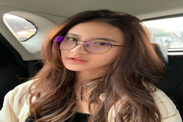 10 Potret Anak Komedian yang Cantik Jelita, Nomor 5 Diminta Netizen Jadi Artis