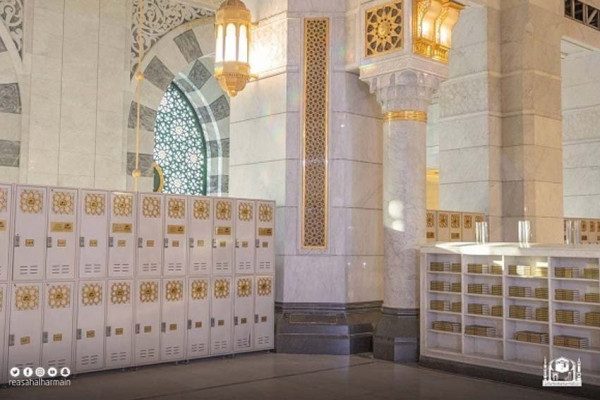 35.000 Mushaf Al-Quran di Masjidilharam Diganti dengan Yang Baru