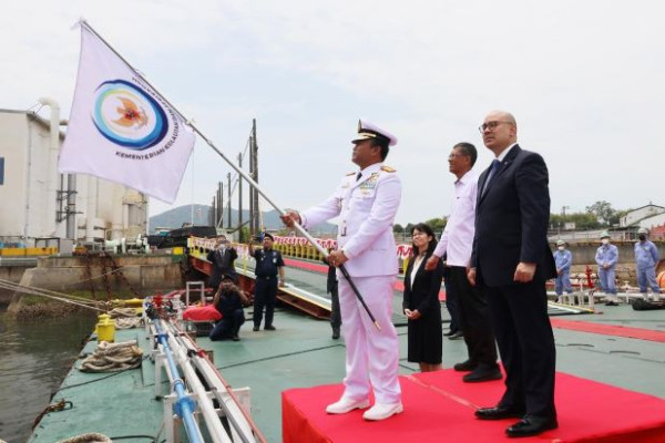 Kapal Pengawas Orca 5 Tiba di Perairan Indonesia