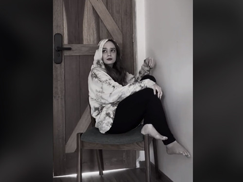 Putri Anne Makin Terang-terangan Pamer Rambut, Netizen: Jadi Diri Sendiri Aja