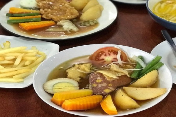 8 Tempat Makan Selat Paling Autentik di Solo, Aneka ‘Saladnya Wong Jowo’ Enak Tenan