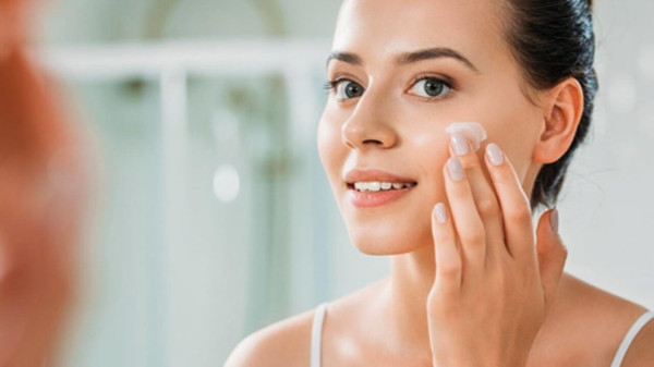 5 Kandungan dalam Skincare untuk Cerahkan Wajah Kusam