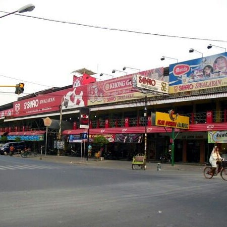 5 Tempat Belanja Populer di Mojokerto, dari Mal Mewah hingga Swalayan
