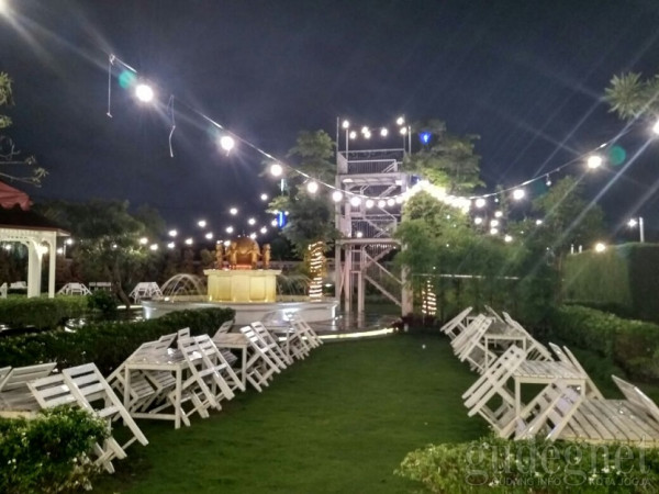 10 Tempat Wisata Romantis di Yogya, Nomor 5 Nikmati Sunset Merapi Jelang Makan Malam