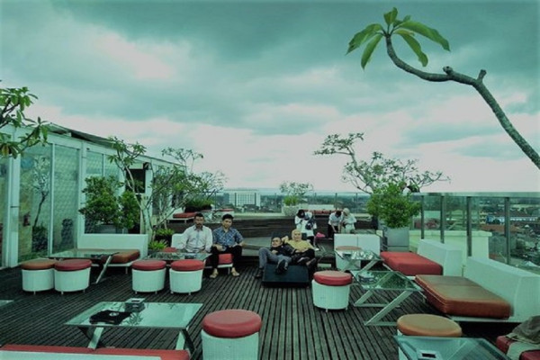 10 Tempat Wisata Romantis di Yogya, Nomor 5 Nikmati Sunset Merapi Jelang Makan Malam