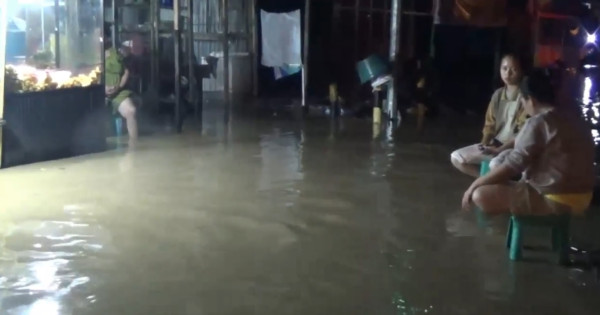 Kota Mamuju Terendam Banjir, Jalur Trans Sulbar Lumpuh