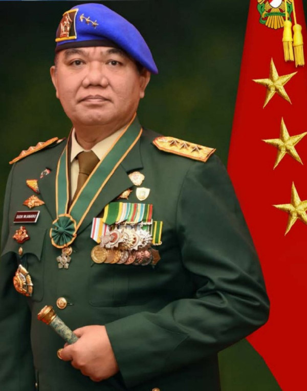 Brevet Koleksi Letjen TNI (Purn) Dodik Wijanarko, Komisaris Utama MRT